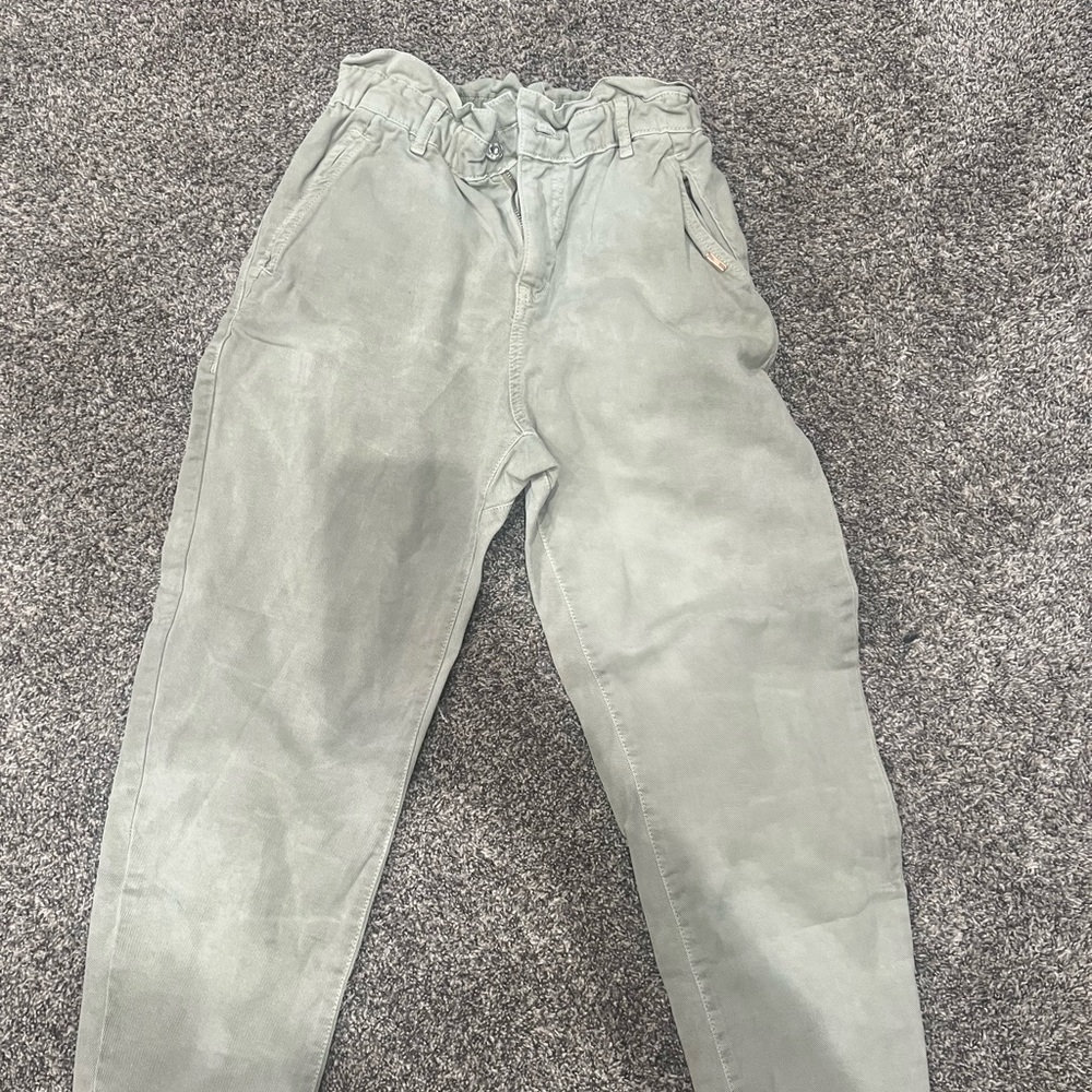 Zara jeans size 4